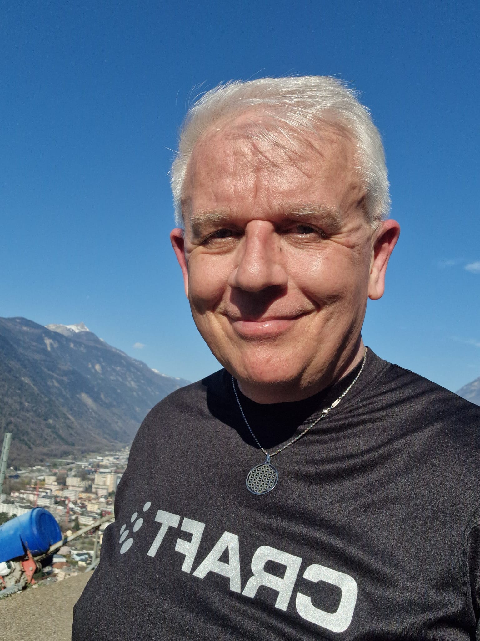 Roland Crettaz — entraînement en Valais avec les Alpes en arrière-plan